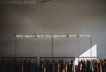 Как выглядеть стильно в офисе этим летом